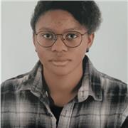 Alumna graduada de la eso con B2 en inglés que adora a los niños y siempre tiene ideas para jugar y enseñar